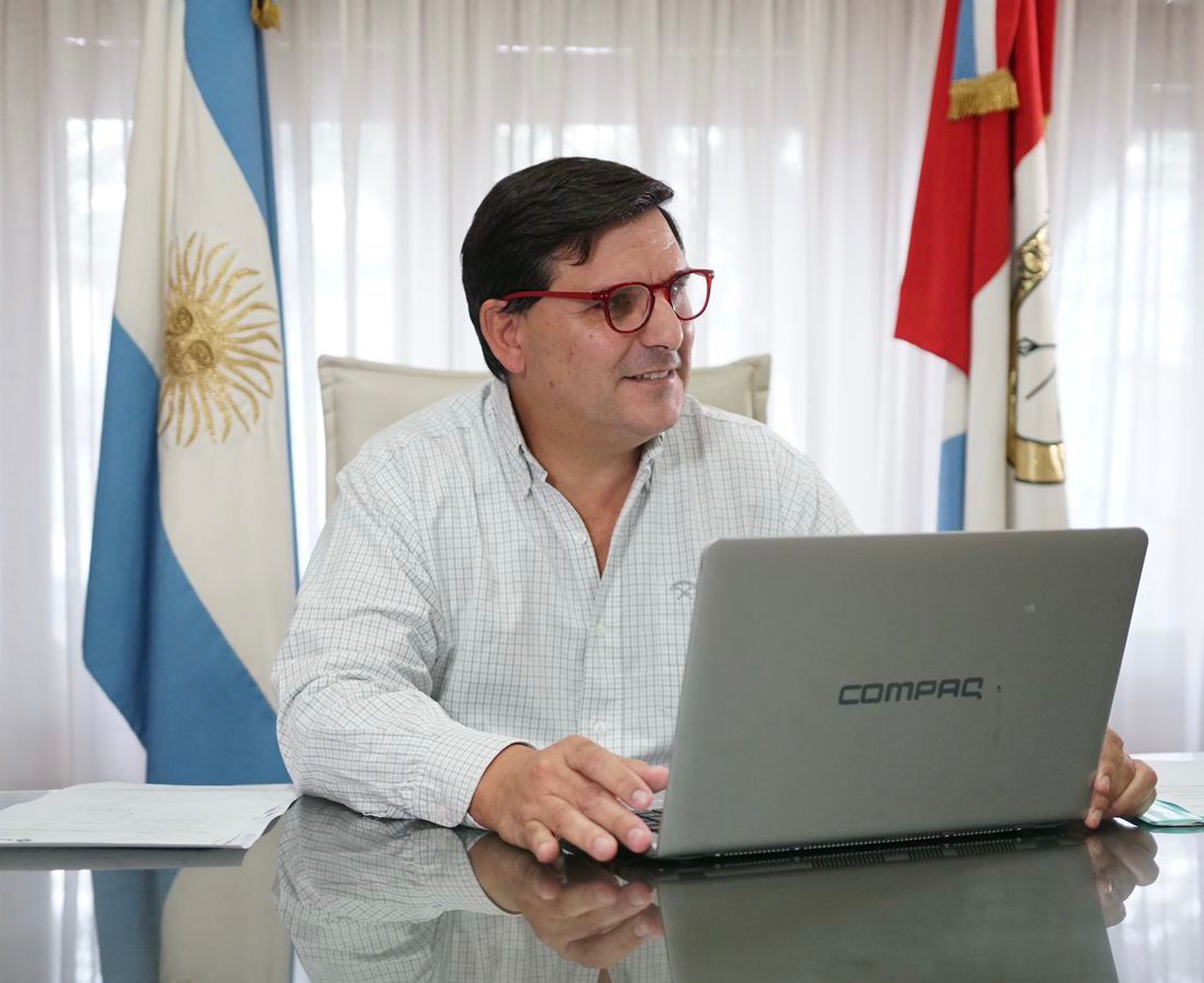 Por un "evento cardiovascular", Escalante tuvo que ser internado y dejará por un mes la intendencia de Roldán